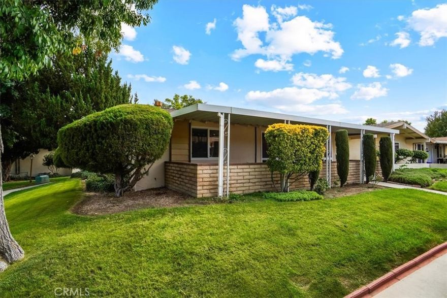 Charming two-bedroom, 2 bath condo in SENIOR community.  This lovely home has a washer and dryer in second bathroom area. The main bath features a step-in shower and newer vanity.   There is a spacious covered patio for summer enjoyment. Galley kitchen has great cabinetry.  Friendly Valley is a SENIOR community and features all the usual country club amenities including two golf courses, a nine hoke executive course and an eighteen-hole pitch and putt.  There are numerous clubs and activities, an RV parking lot and the property features a guard gated entrance as well as a 24-hour patrol.

Come join the fun in this active enclave!