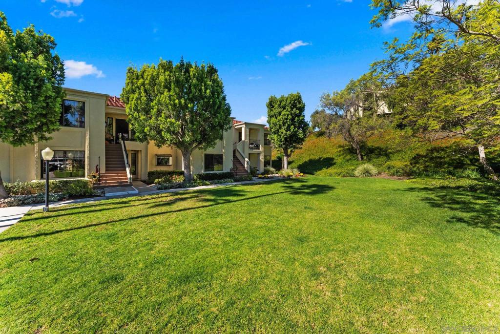 La Costa - Residential