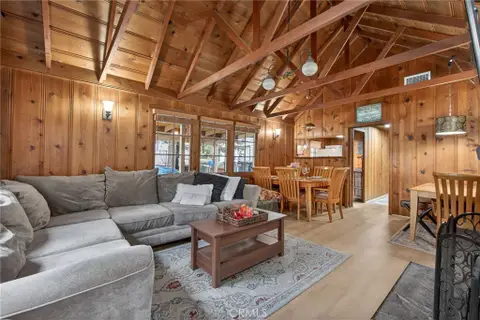 1674 Twin Lakes Rd, Wrightwood, CA 92397 - MLS#: HD26113419