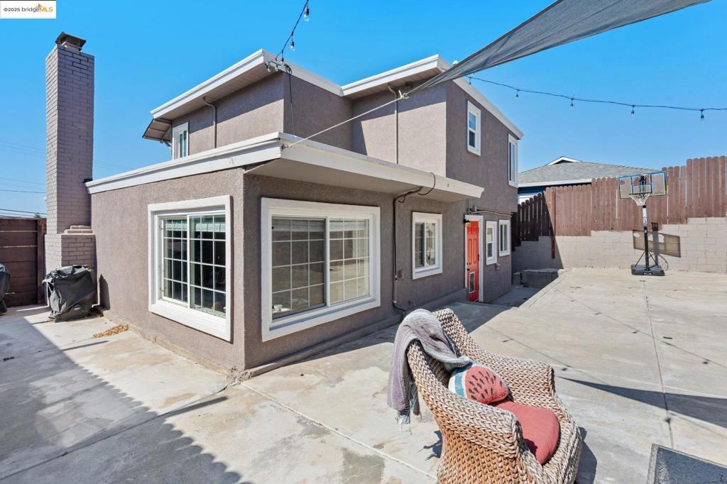 CASTRO VALLEY - Residential