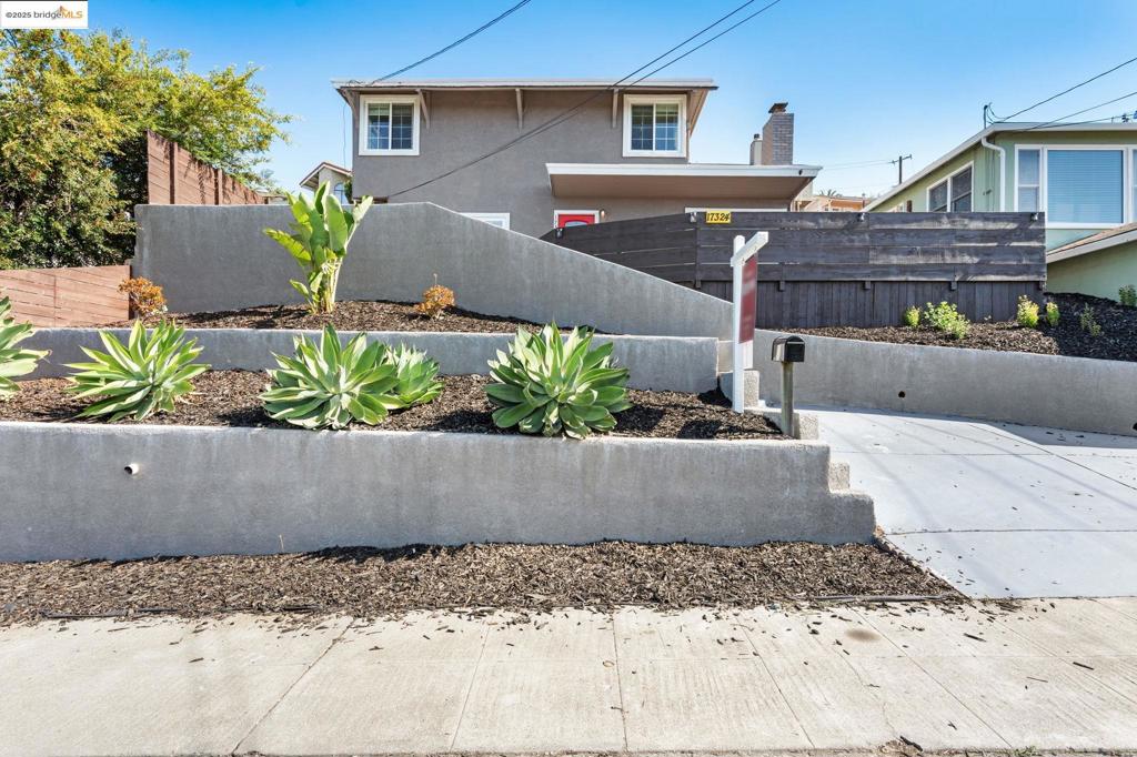 CASTRO VALLEY - Residential