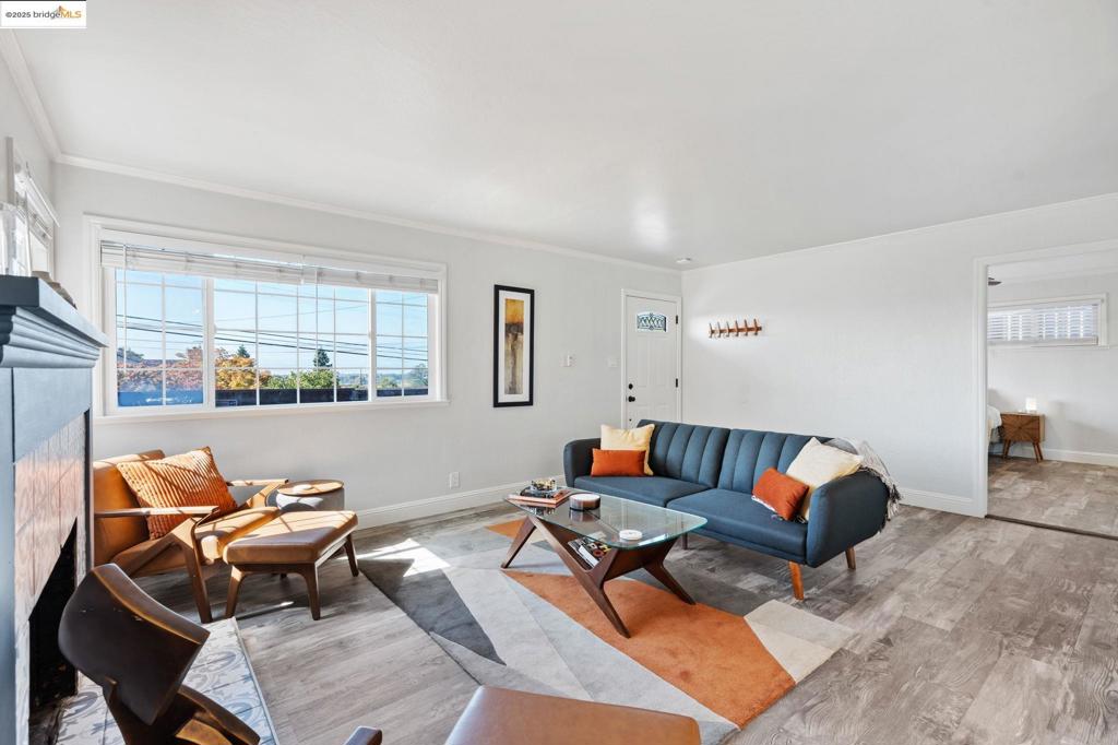 CASTRO VALLEY - Residential