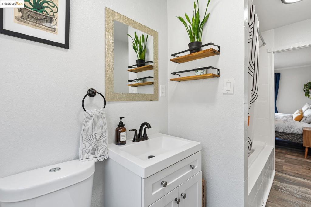 CASTRO VALLEY - Residential