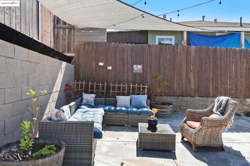 CASTRO VALLEY - Residential