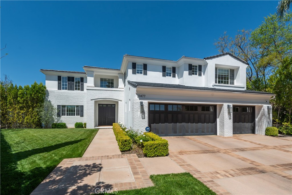 Absolutely striking re-imagined contemporary with the best "end of cul-de sac" location in the exclusive gated community, The Claridge Estates. A sensational setting boasting some of the best unobstructed views in Calabasas. Recently remodeled and expanded using the very finest finishes. The two story floorplan is graced with soaring ceilings, newer wood floors, 5 bedrooms and 4.5 baths. The center island kitchen is enhanced with newer cabinetry, counters, custom wood ceilings and opens seamlessly to the great room. The ground are completely private with custom pool, barbecue center and an abundance of manicured lawns all with magical panoramic views. A very special location and estate in the highly desired Claridge Estates.
Available for 6 month lease. Submit on pets.