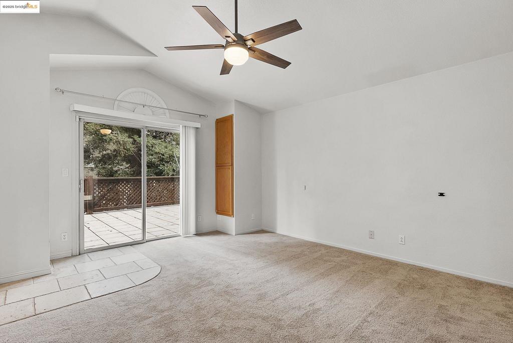 OAKLEY - Residential