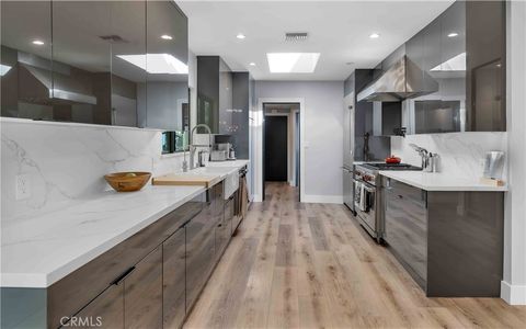 Tiny photo for 16688 Oldham Street, Encino, CA 91436 (MLS # SR26049682)