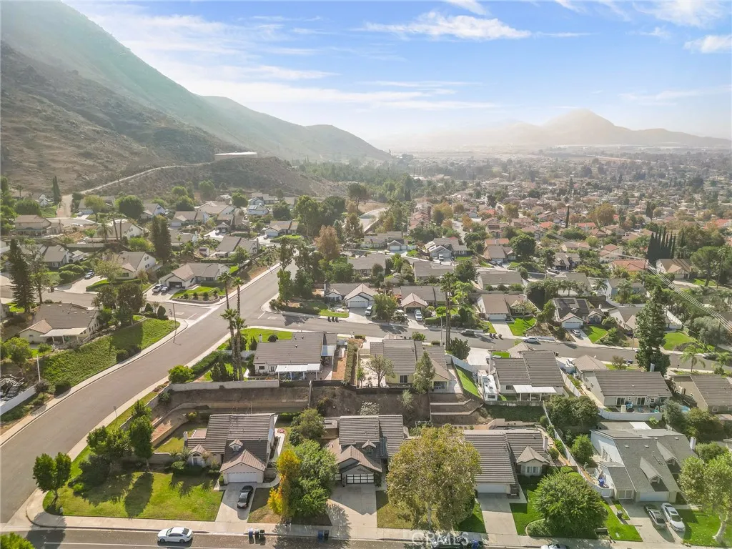 Grand Terrace, California 92313, United States, 3 Bedrooms Bedrooms, ,3 BathroomsBathrooms,Residential,Active,241261