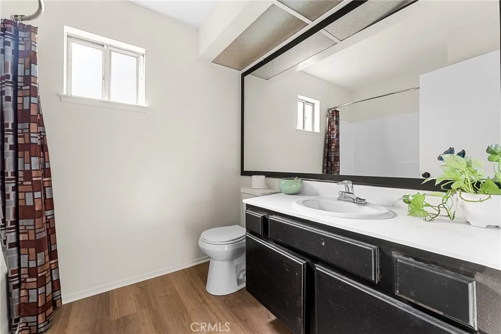 Grand Terrace, California 92313, United States, 3 Bedrooms Bedrooms, ,3 BathroomsBathrooms,Residential,Active,241261