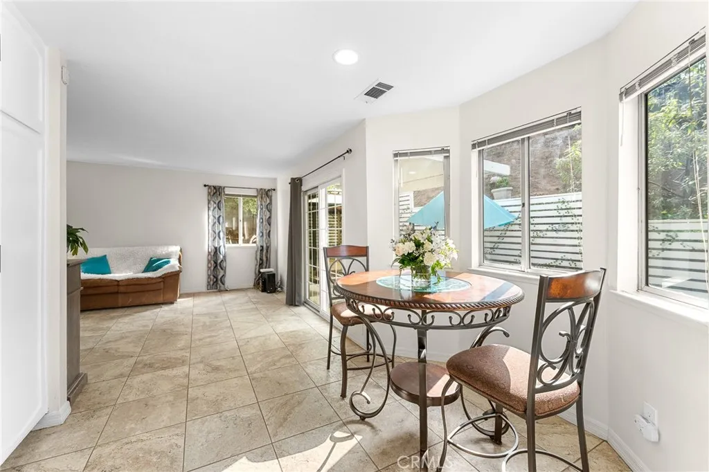 Grand Terrace, California 92313, United States, 3 Bedrooms Bedrooms, ,3 BathroomsBathrooms,Residential,Active,241261