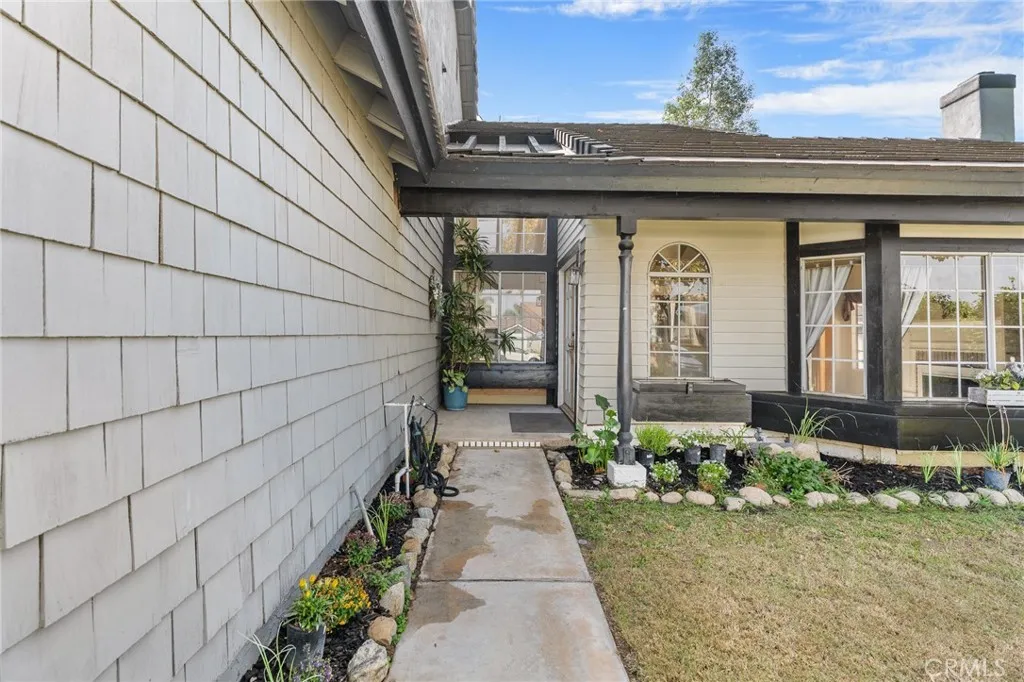 Grand Terrace, California 92313, United States, 3 Bedrooms Bedrooms, ,3 BathroomsBathrooms,Residential,Active,241261