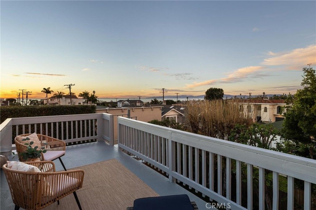 Photo of 1133 8th Street, Hermosa Beach, CA 90254 (MLS # SB26014060)