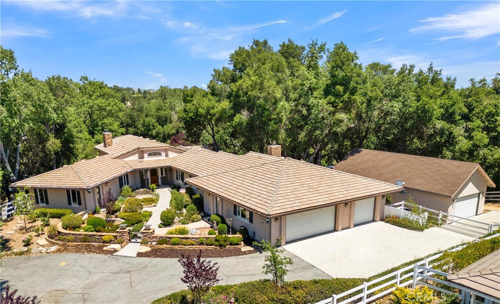 Templeton, California, 93465, United States, 3 Bedrooms Bedrooms, ,4 BathroomsBathrooms,Residential,Active,1899871