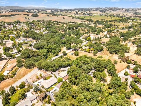 Tiny photo for 117 Frontier Way, Templeton, CA 93465 (MLS # NS25165165)