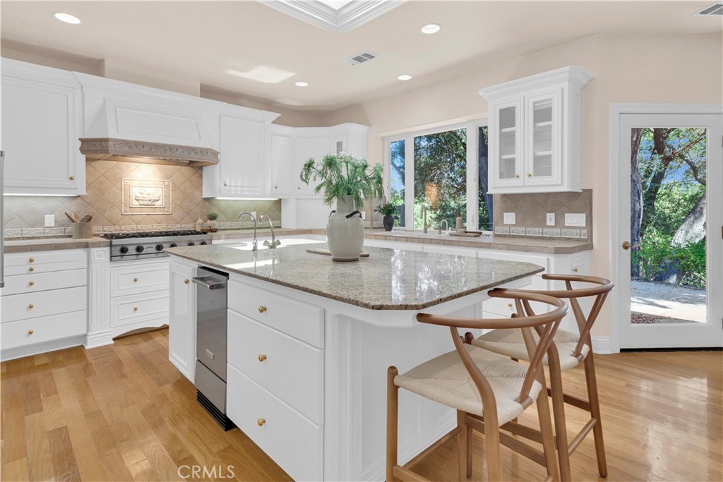Templeton, California, 93465, United States, 3 Bedrooms Bedrooms, ,4 BathroomsBathrooms,Residential,Active,1899871