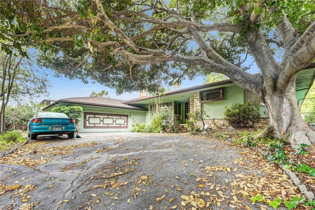 11500 Thurston