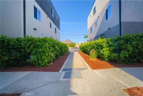 1427 S New Hampshire Avenue Los Angeles CA 90006