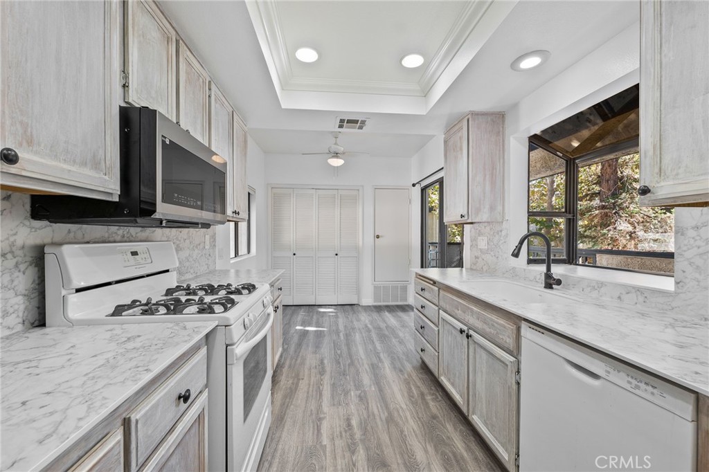 Lakeview Villas (A) (816) - Residential