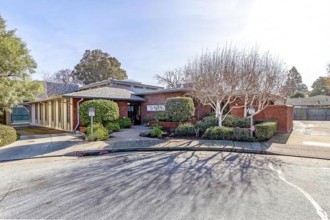 2075 Pioneer Court San Mateo CA 94403