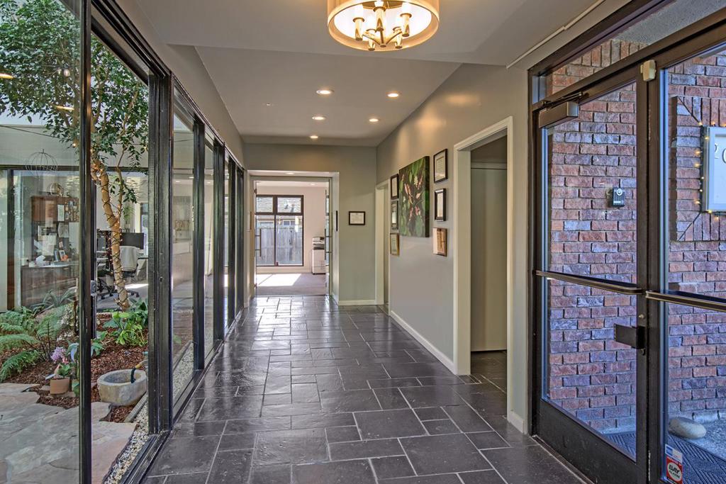 2075 Pioneer Court