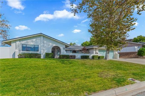 Photo of 35790 Ramada Ln, Yucaipa, CA 92399 (MLS # PF25251232)