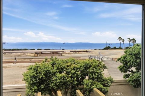 Photo of 19307 Surfview Cir, Huntington Beach, CA 92648 (MLS # OC26087279)