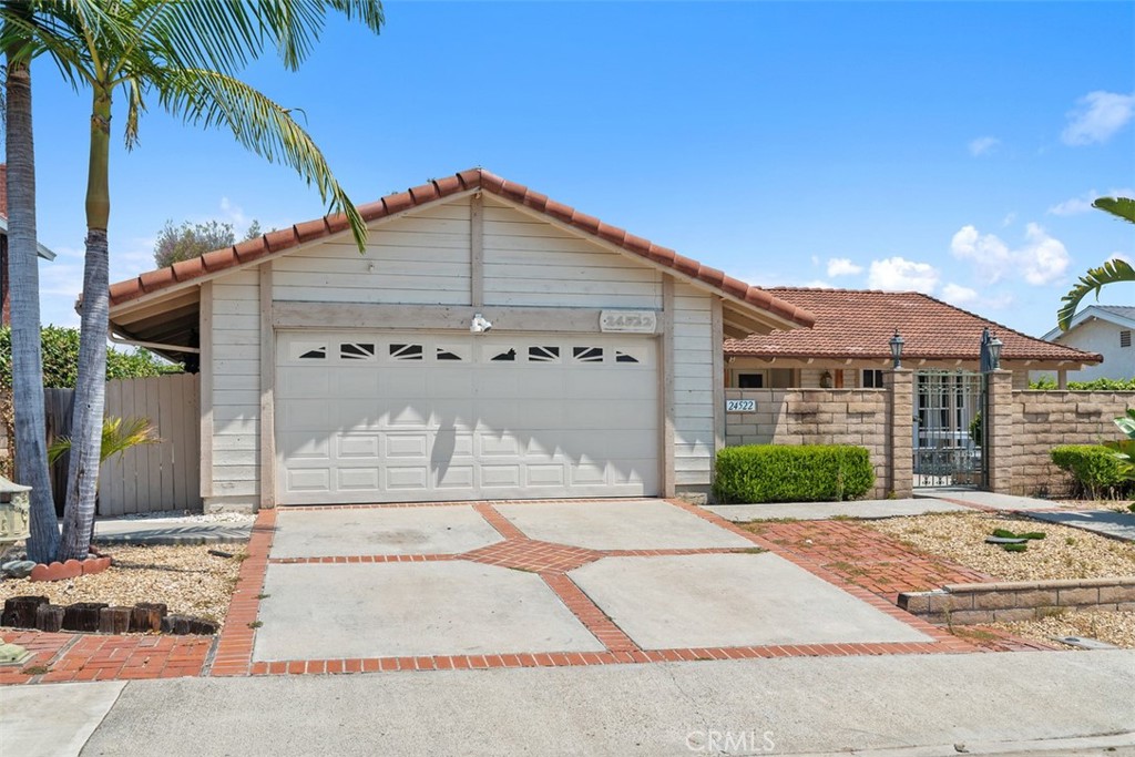 4 bedroom, 2 bath home with open floor plan and amazing views of Saddleback Mountain. The home offers a front courtyard as well as a large backyard area with treetop views of Mission Viejo. The home offers both a dining area and a breakfast nook for additional dining space. For convenience there is a separate laundry room with cabinetry for storage. The house is equipped with a fire sprinkler system. All bedrooms have direct access to the exterior. The property has previously been used as a Board and Care Home.