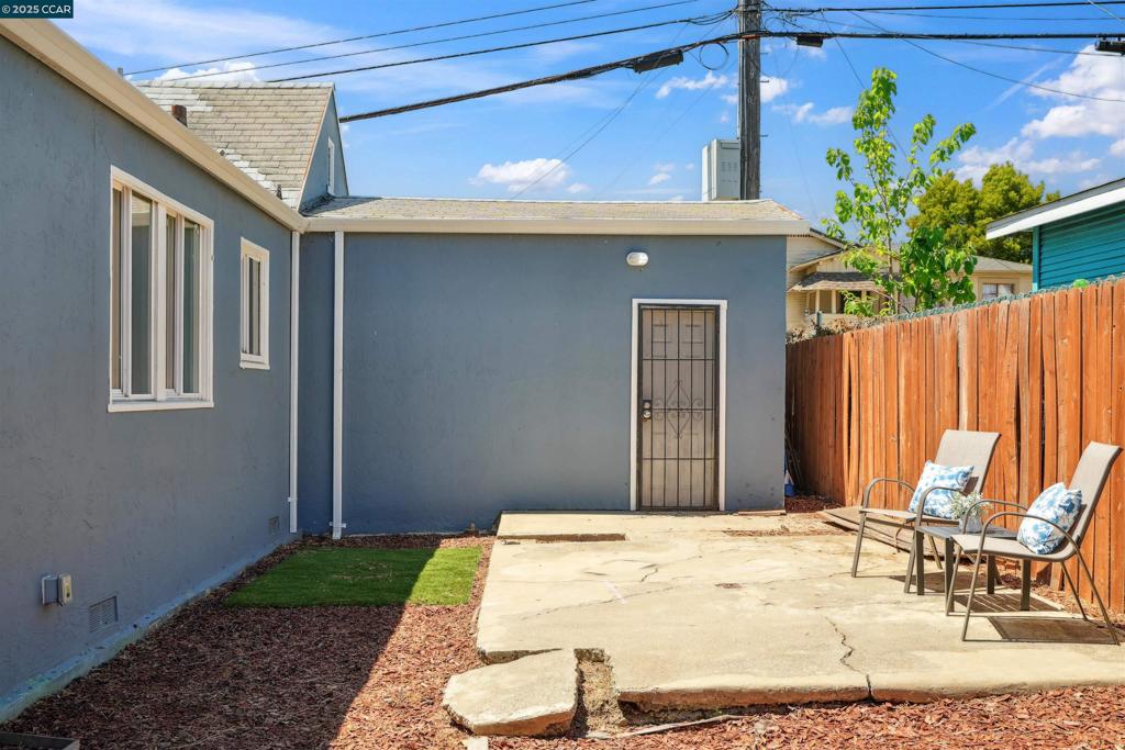 EASTMONT - Residential