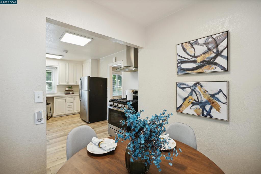 EASTMONT - Residential