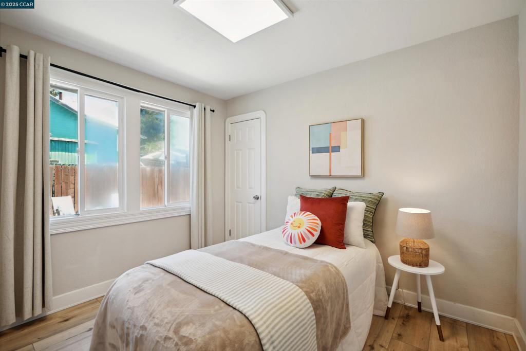 EASTMONT - Residential