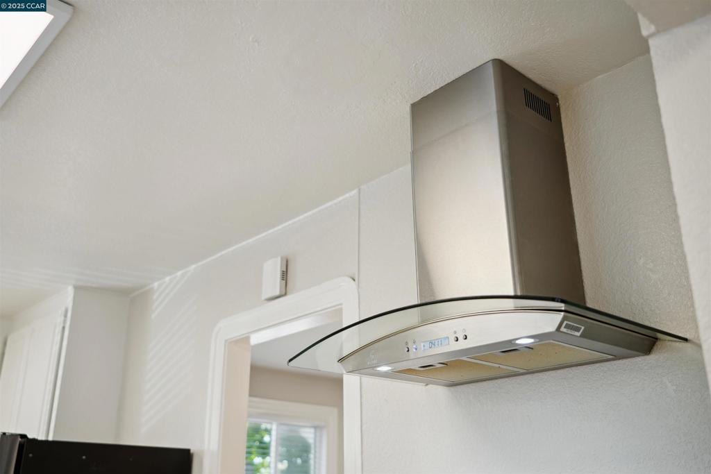 EASTMONT - Residential