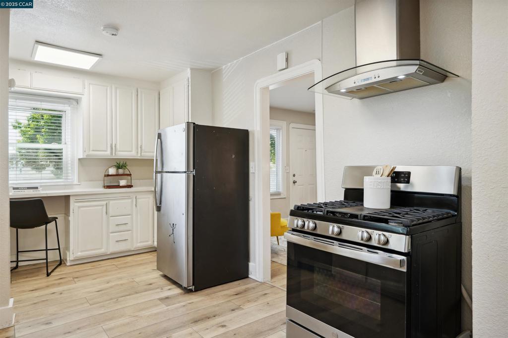 EASTMONT - Residential