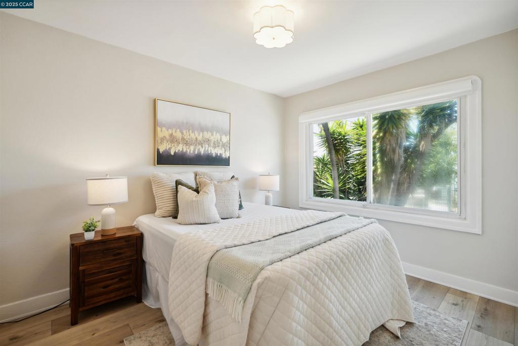 EASTMONT - Residential