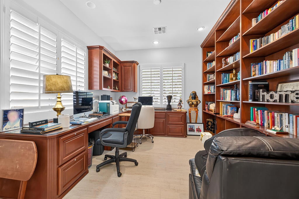 78386 Hollister Drive