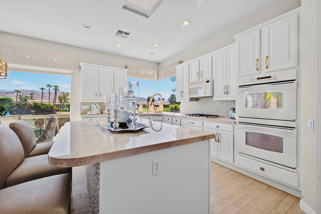 78386 Hollister Drive