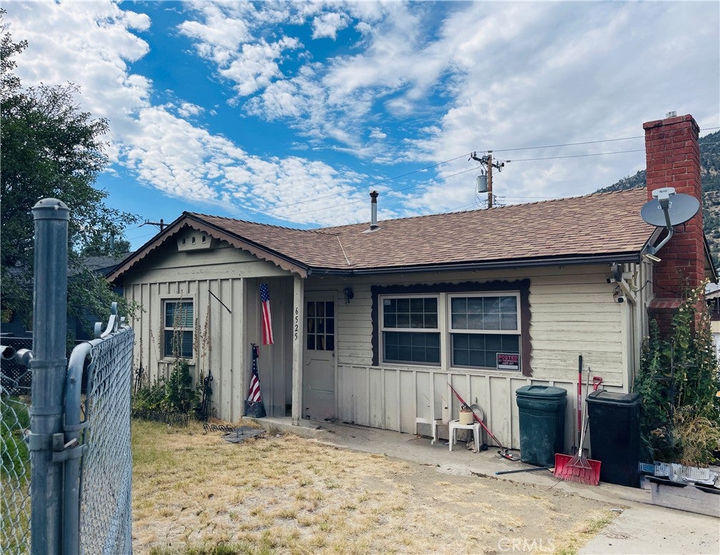 6525 Lakeview Drive