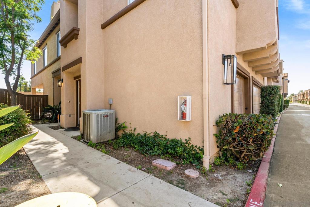 4494 Brisbane Way Unit 6