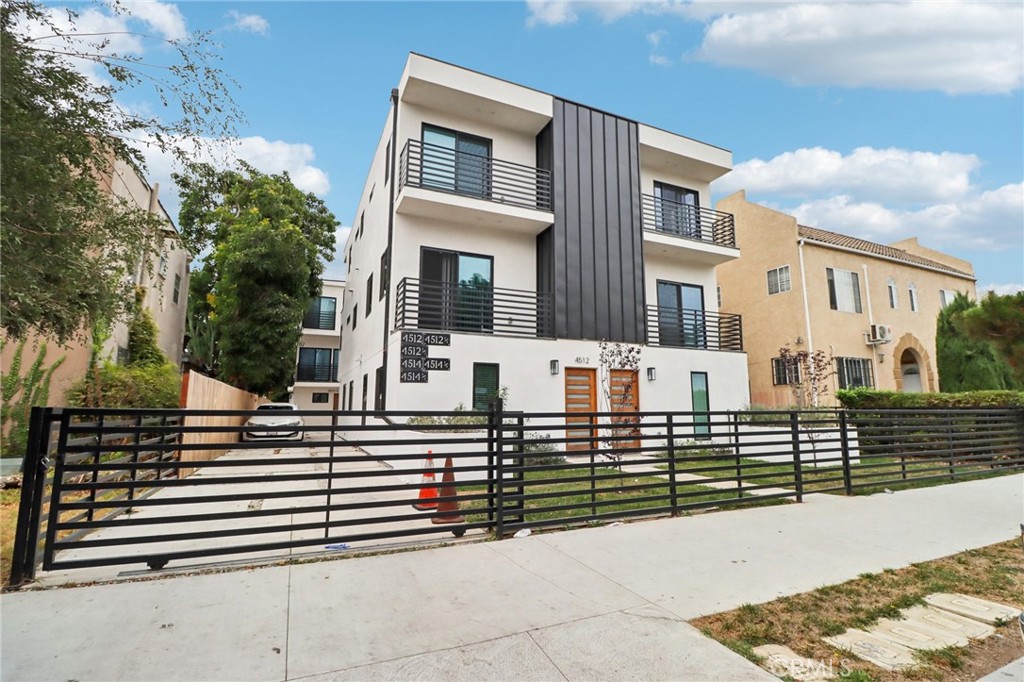 4512 St. Elmo Dr, a rare newer construction 6 unit (4 townhomes + 2 large, attached ADU’s) in prime Mid-City! Fully stabilized at phenomenal rents, boasting a REAL 5.58% CAP RATE!! This premium new construction property is comprised of two massive buildings (a whopping 8,100 square feet!) containing two expansive 4 bedroom, 3 bathroom tri-level units, two 3 bedroom, 3 bathroom trilevel units, and two large 2 bedroom, 2 bathroom units. In addition to its incredible design and curb appeal, 4512 St. Emlo Dr. boasts NO RENT CONTROL, high return, and separate meters for all utilities!
This totally turnkey 6-unit features washers and dryers in all units, stainless steel appliances, high ceilings, massive balconies off the living rooms and
bedrooms, ample windows letting in tons of natural light, gorgeous modern kitchens and bathrooms, and beautifully designed landscaping.
Now is the time to place your money in hiqh quality, tangible real estate as opposed to letting your money sit in the bank! This property is situated in the ultra-trendy Mid-City market, 10 minutes from Downtown Culver City and the countless hotspots in the area, including the trendy Helms Bakery District, the Culver City Steps (Amazon Studios headquarters), Ivy Station (HBO headquarters), and the Cumulus District (Whole Foods). With the large quantity of entertainment, tech, and creative jobs in the area, this area attracts outstanding professional tenants!