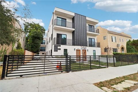 4512 St Elmo Drive Los Angeles CA 90019