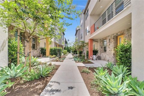 Photo of 238 Scratch Road, Covina, CA 91722 (MLS # TR26080001)