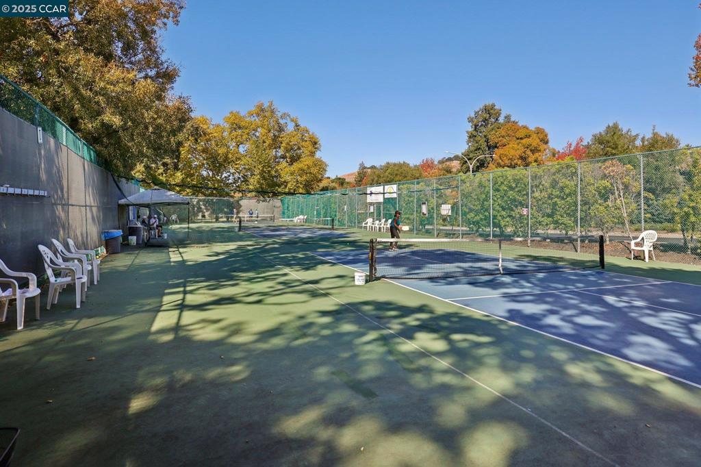 ROSSMOOR - Residential