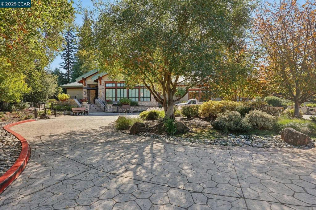 ROSSMOOR - Residential