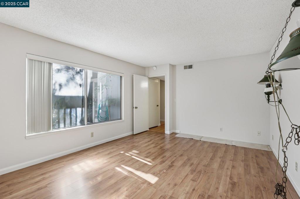 ROSSMOOR - Residential