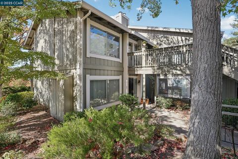 2666 Saklan Indian Dr 2 Walnut Creek CA 94595