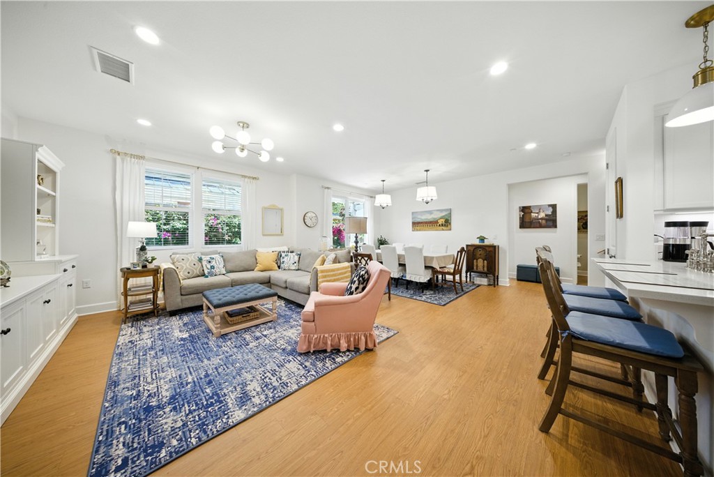 553 Oakville Drive