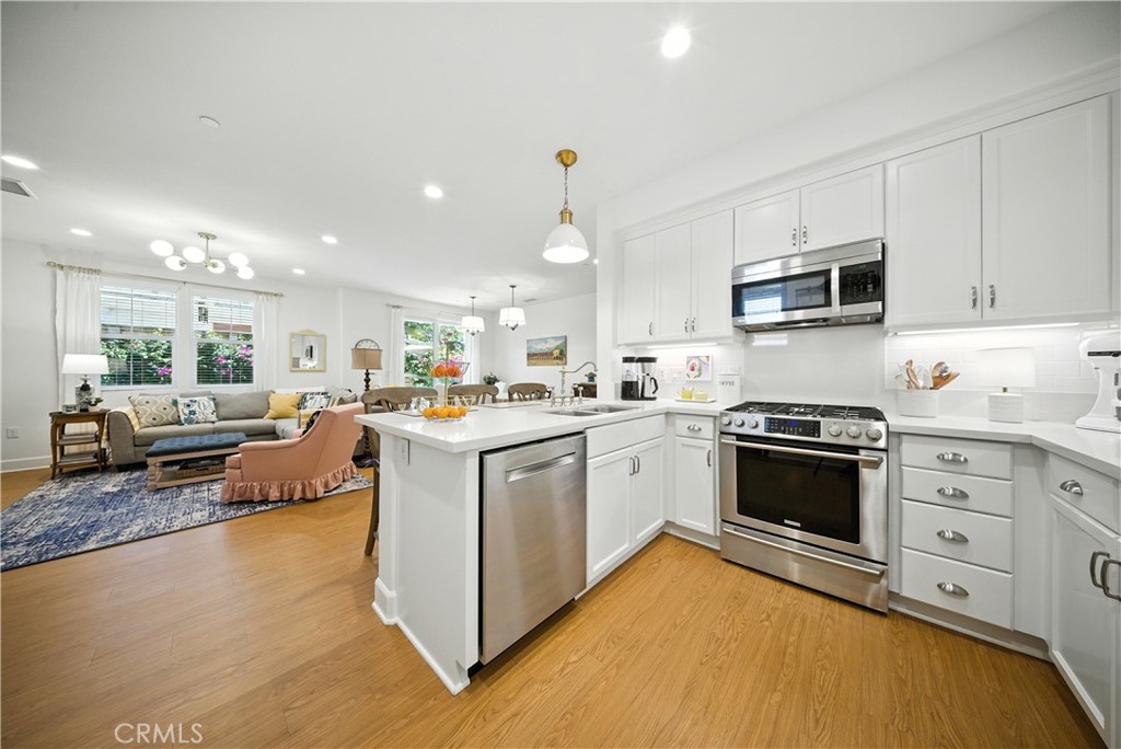 553 Oakville Drive