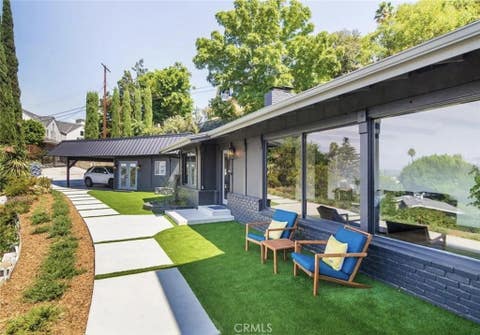 Photo of 3656 Sunswept Drive, Studio City, CA 91604 (MLS # SR26172357)
