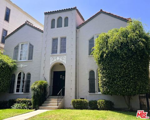 Photo of 123 N Swall Drive, Los Angeles, CA 90048 (MLS # 26857065)