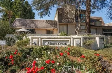 Woodland Hills, California 91367, United States, 1 Bedroom Bedrooms, ,2 BathroomsBathrooms,Residential,Active,247372