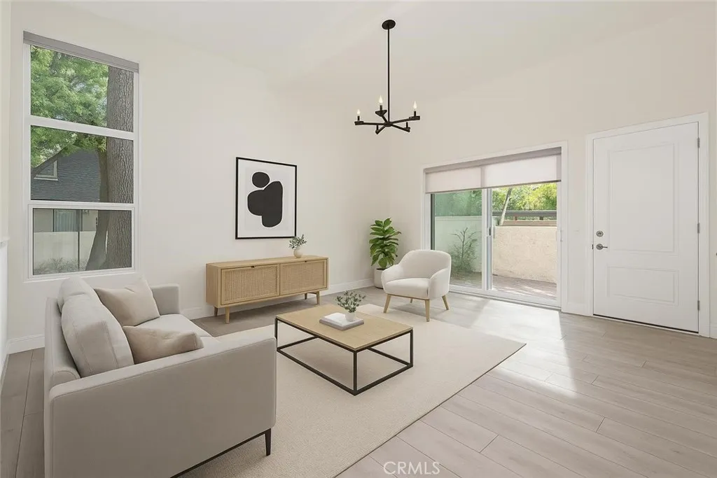 Woodland Hills, California 91367, United States, 1 Bedroom Bedrooms, ,2 BathroomsBathrooms,Residential,Active,247372